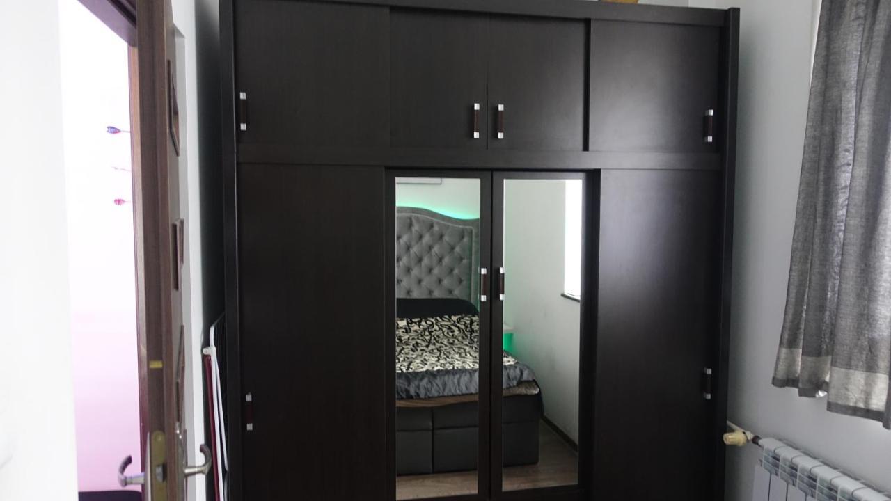 Apartament Neon Гдиня Екстериор снимка