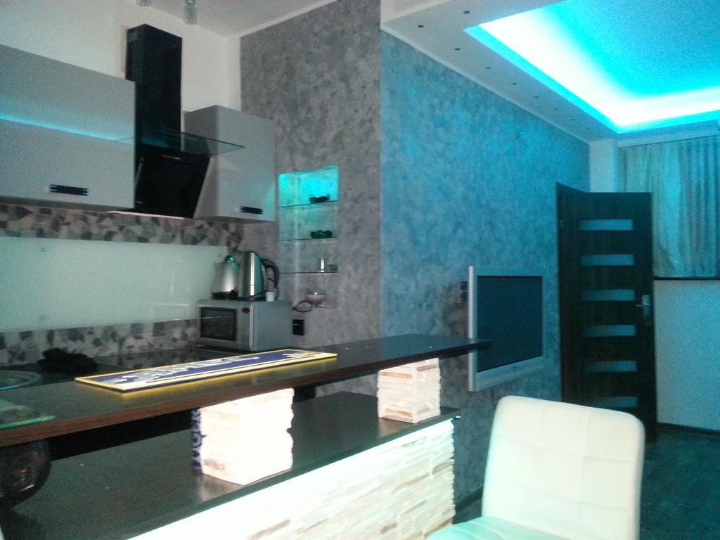 Apartament Neon Гдиня Стая снимка